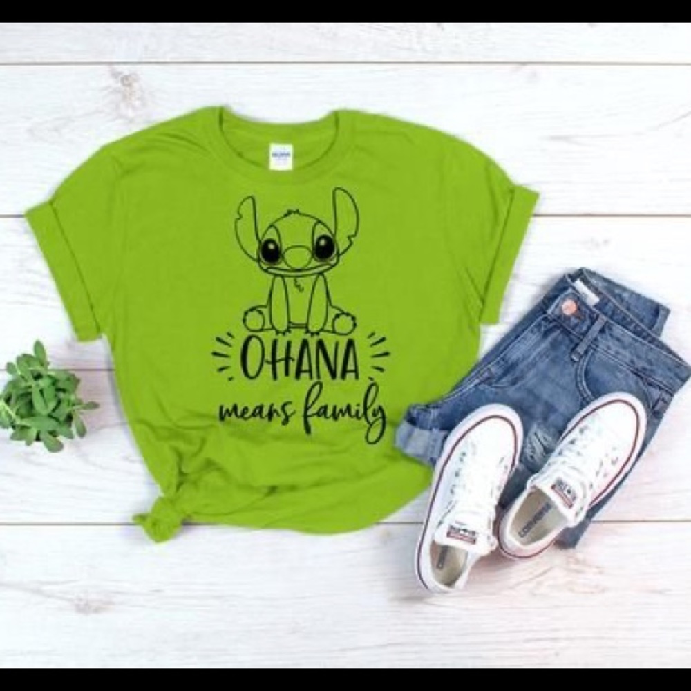 Brand new “ OHANA means family” Lilo stich tee